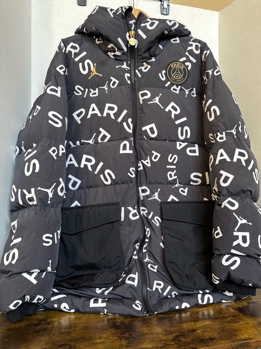 Air Jordan x Paris Saint-Germain Down AOP Parka Men’s L NWOT